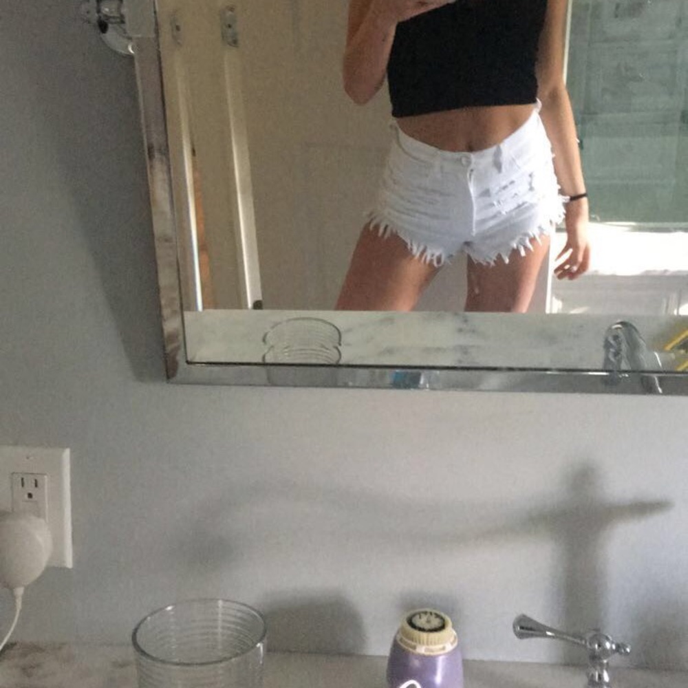 “Aphrodite” White Denim Ripped Shorts